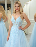 Robe de soirée longue en tulle avec applications
