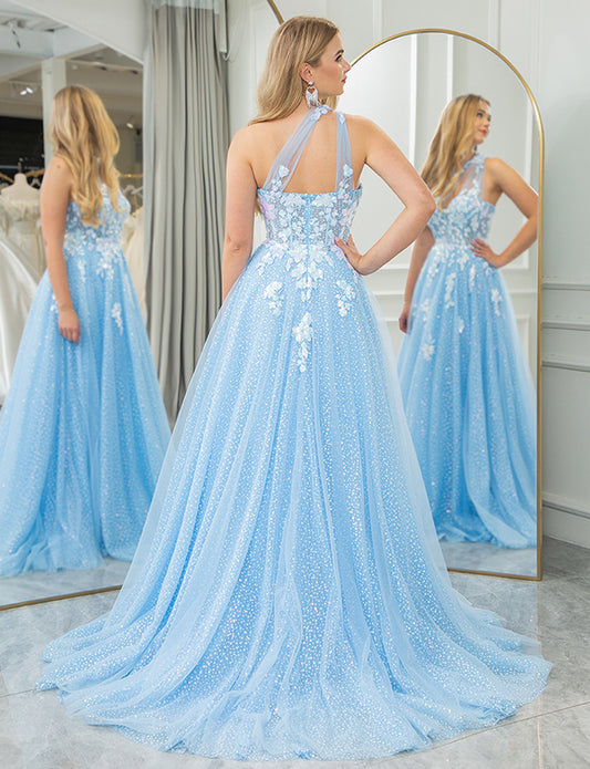 Robe de soirée longue et asymétrique en ligne bleu ciel avec appliques