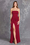 Robe longue formelle à volants sans bretelles noire avec fente