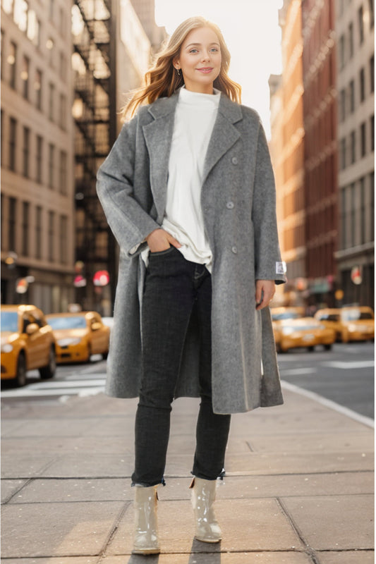 Manteau long croisé gris en laine mélangée avec ceinture