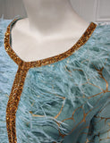 Robes caftan avec feuilles d'or et strass