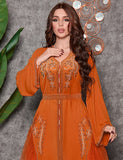 Robe caftan perlée de diamants