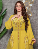 Robe caftan perlée de diamants