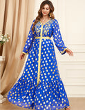 Robe estampillée et brodée