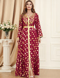 Robe estampillée et brodée