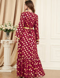 Robe estampillée et brodée