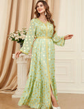 Robe estampillée et brodée