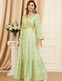 Robe estampillée et brodée