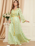Robe estampillée et brodée
