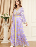 Robe estampillée et brodée