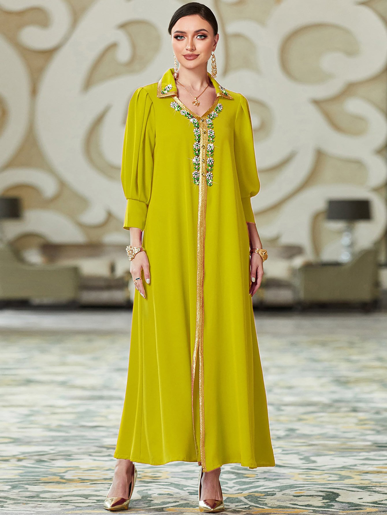 Robe caftan avec diamants