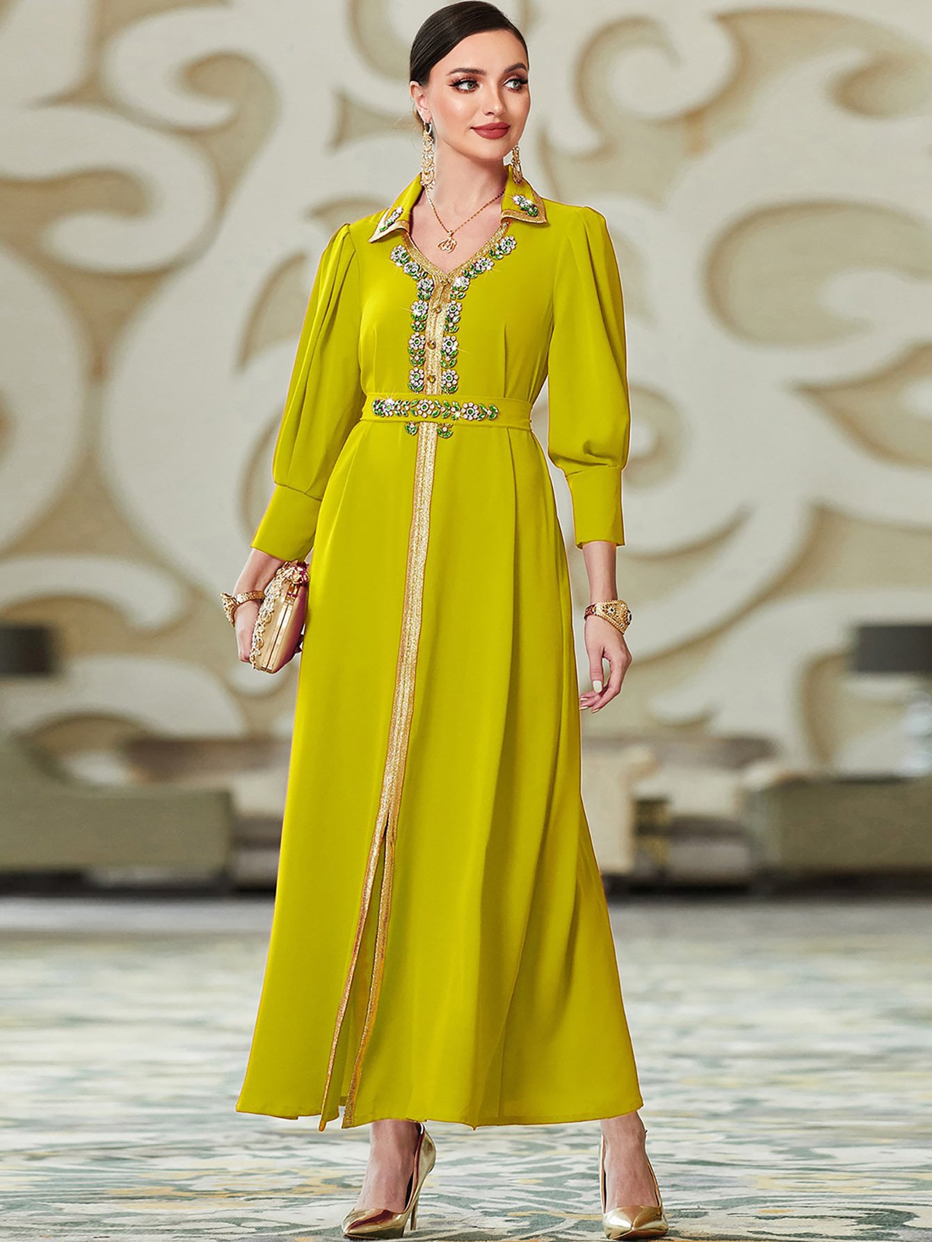 Robe caftan avec diamants