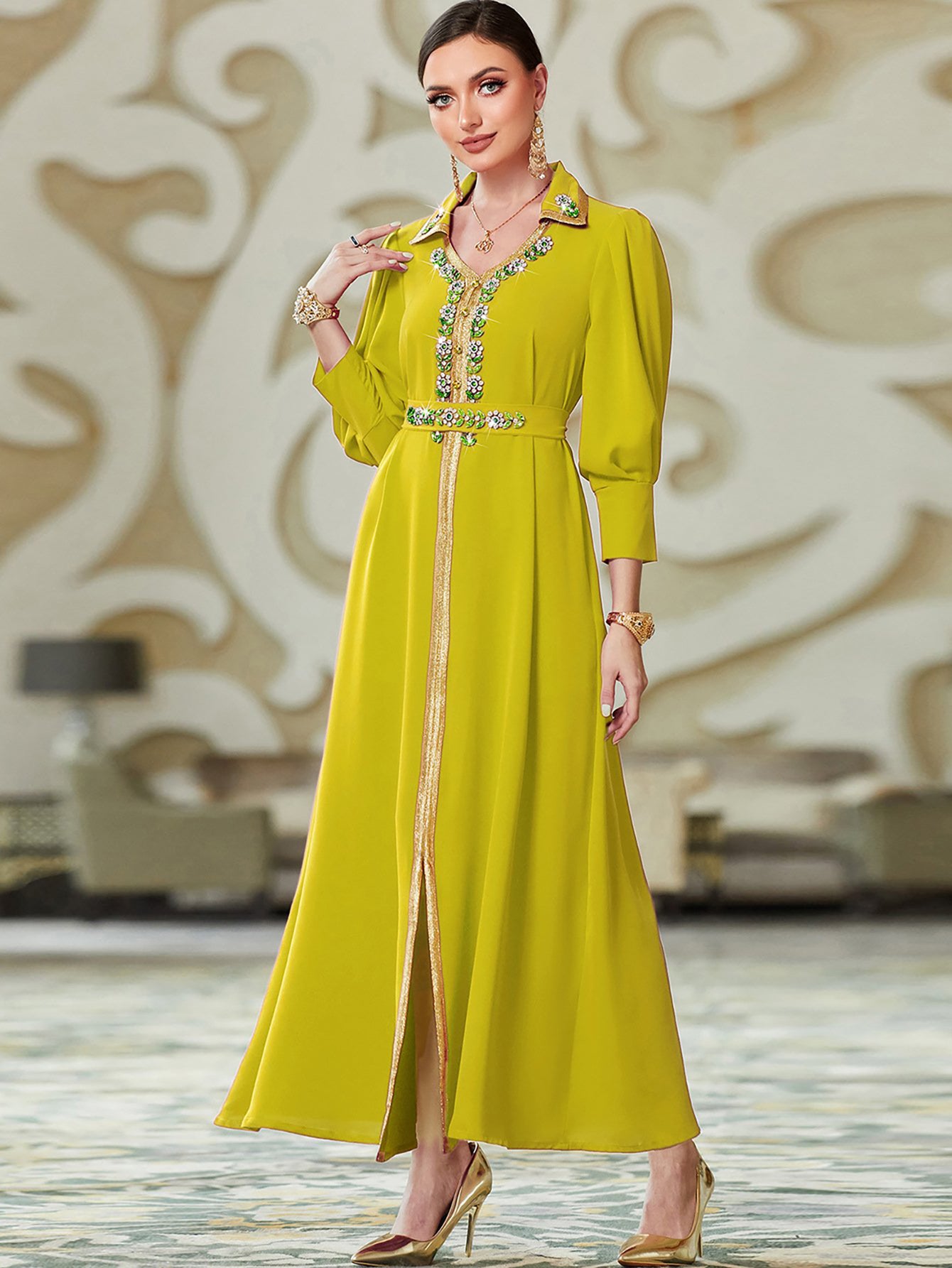 Robe caftan avec diamants