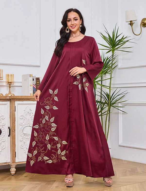 Robe à grands ourlets et strass