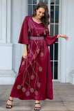 Robe caftan Abaya en mousseline de soie bordeaux à manches longues et perles