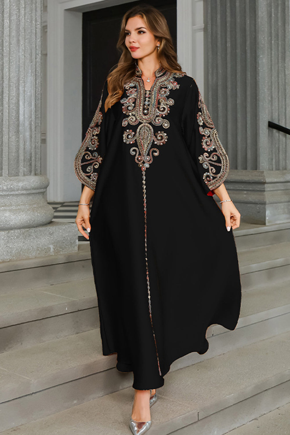 Robe Caftan Satin Noire élégante