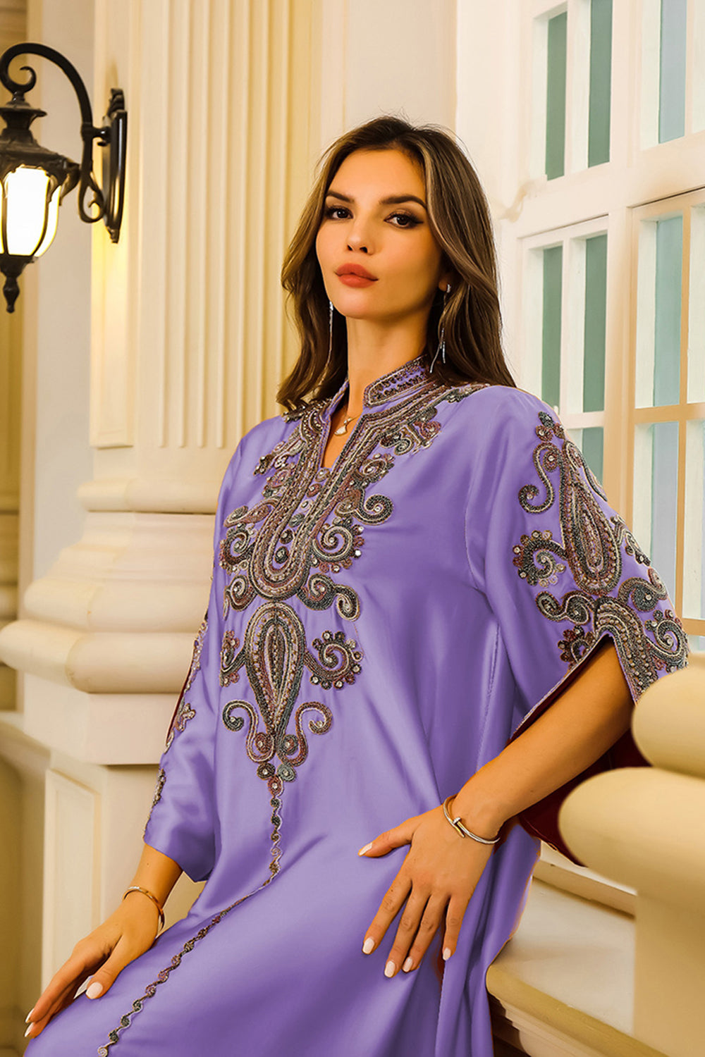 Robe Caftan Satin Noire élégante