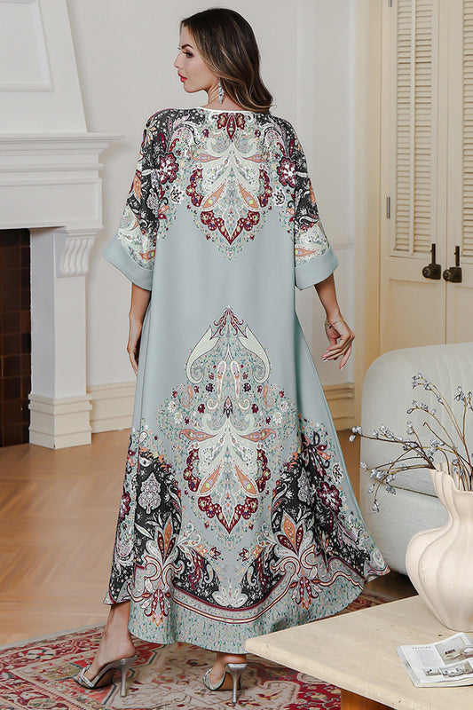 Robe caftan élégante à imprimé gris vert