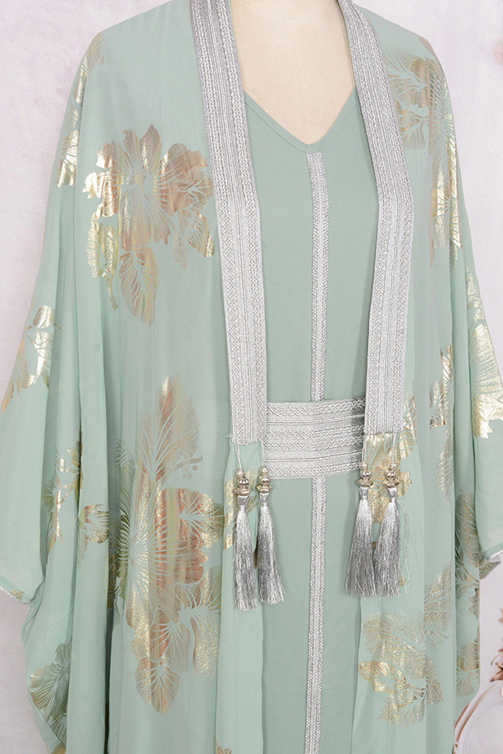 Robe caftan blanche à imprimé papillons