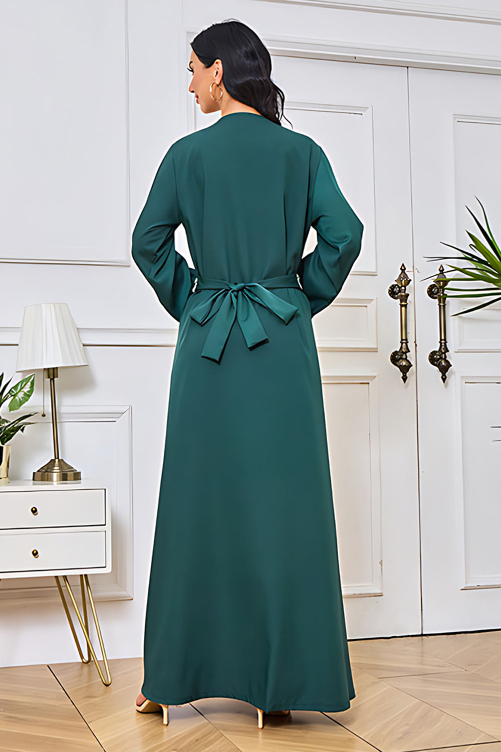 Robe caftan en satin vert foncé à col en V