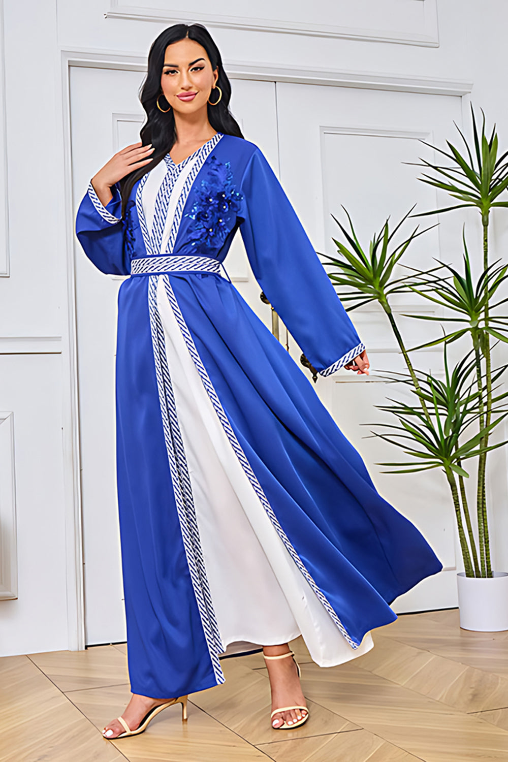 Robe caftan en satin vert foncé à col en V