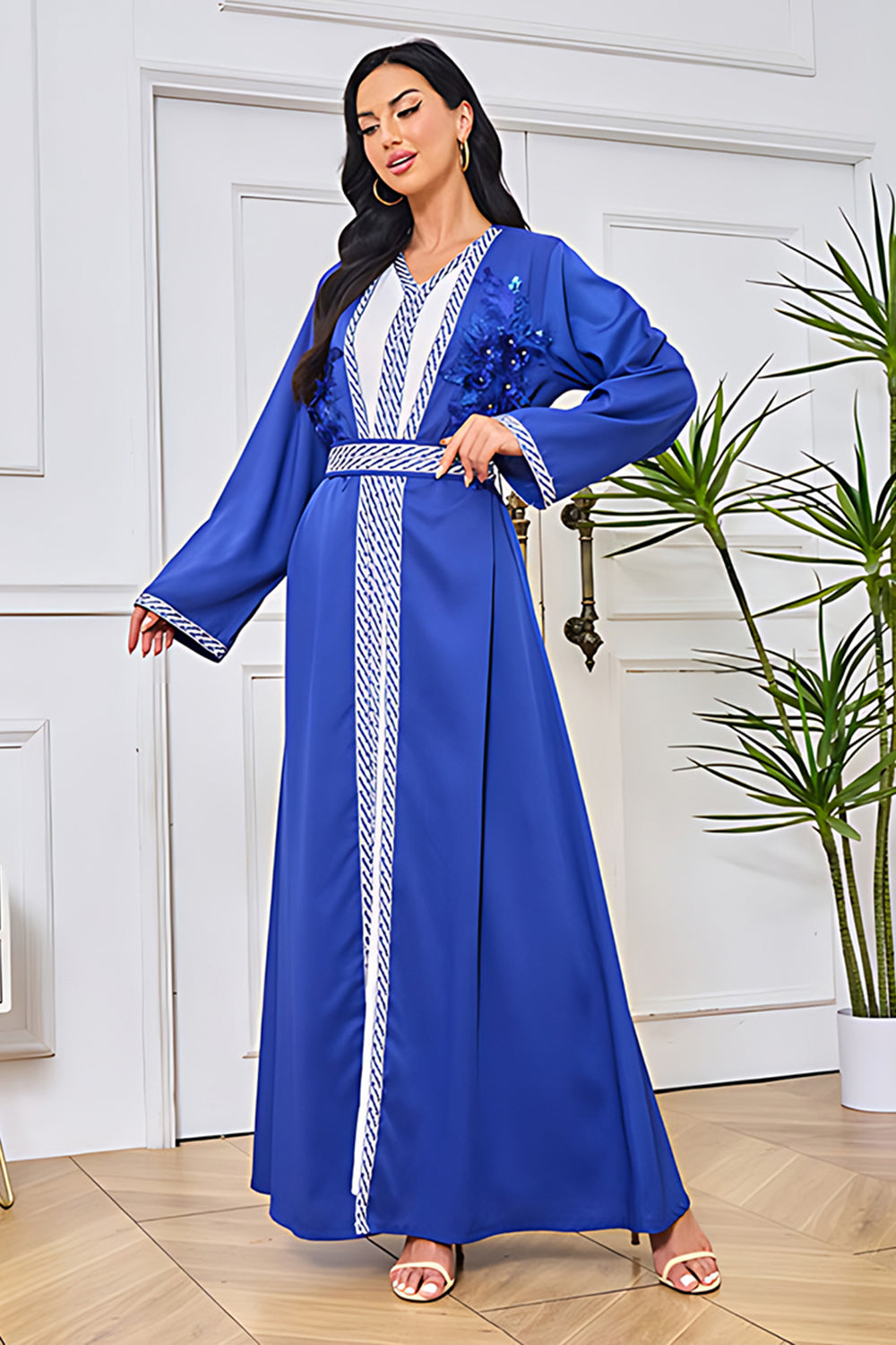 Robe caftan en satin vert foncé à col en V