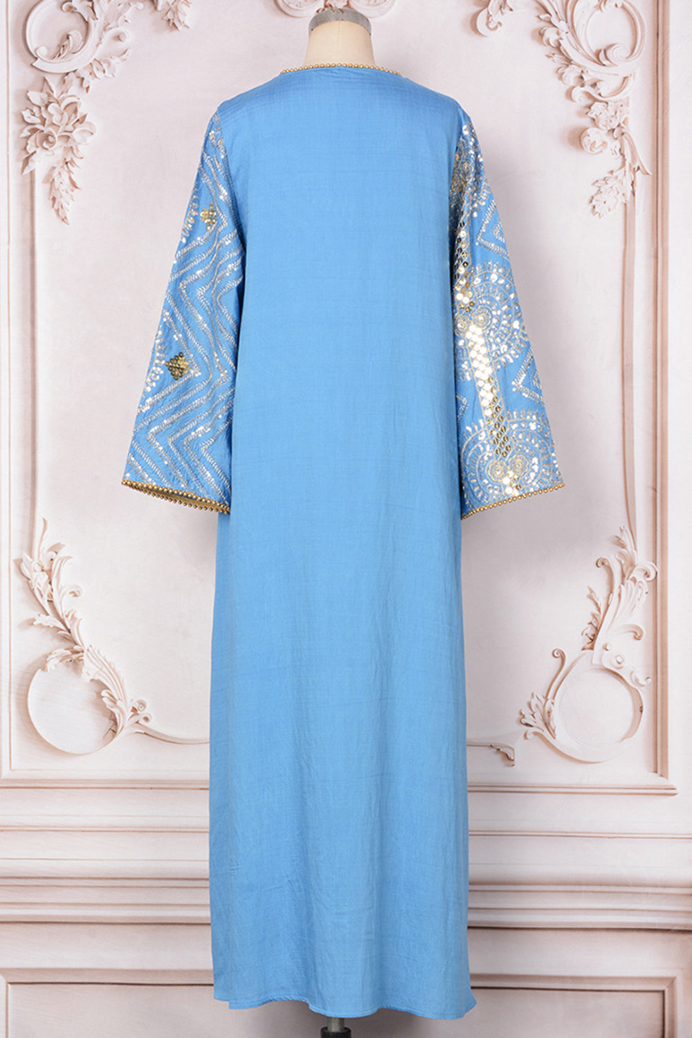 Robe caftan abricot à col rond et perles