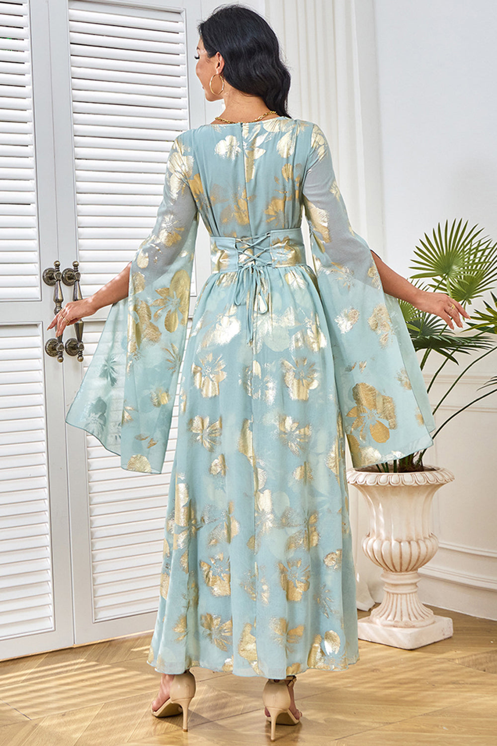 Robe caftan papillon gris vert à col rond