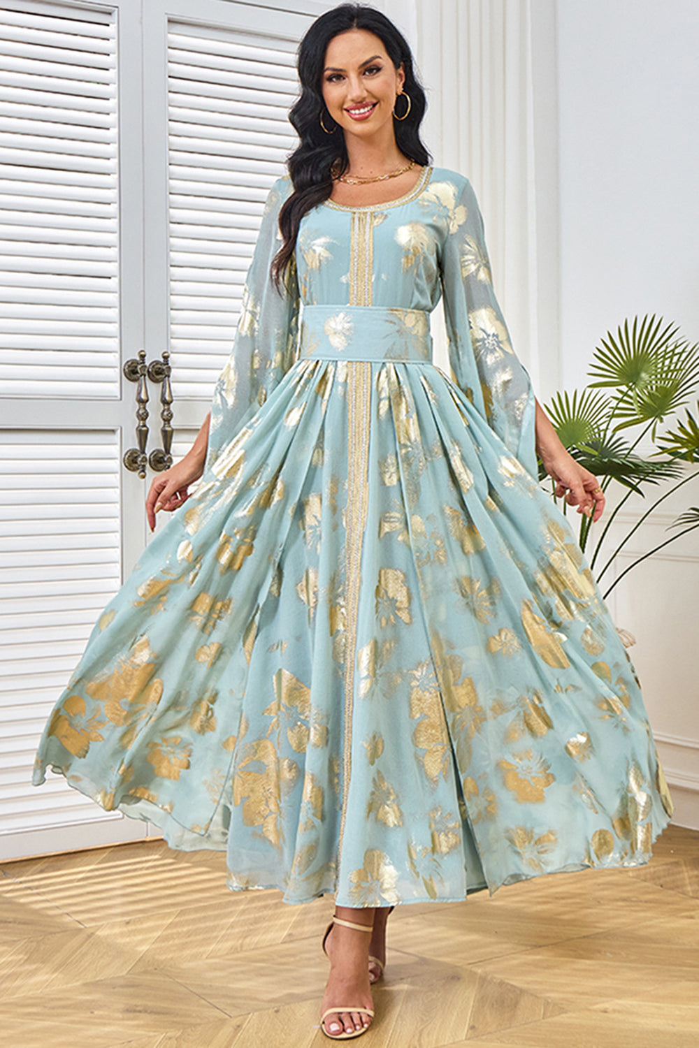 Robe caftan papillon gris vert à col rond