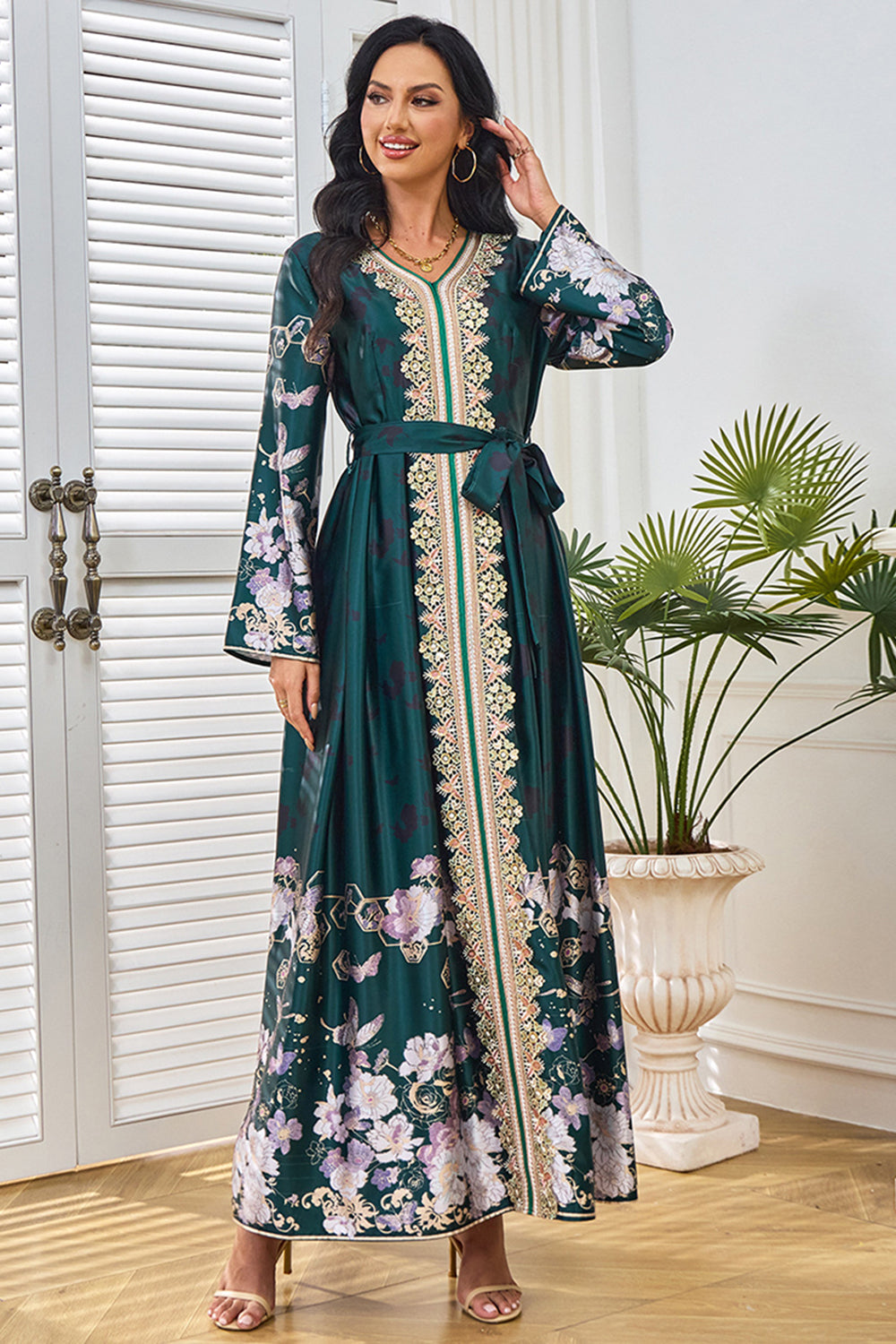 Robe caftan Vert foncé imprimée et brodée à col en V