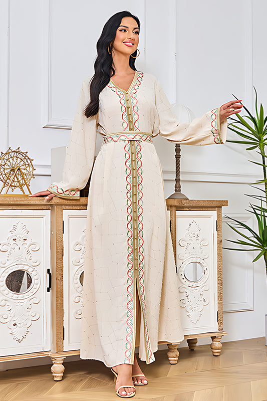 Robe caftan brodée abricot à col en V
