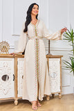 Robe caftan brodée abricot à col en V