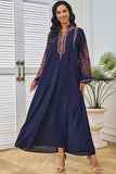 Robe caftan bleu marine avec broderie
