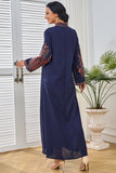 Robe caftan bleu marine avec broderie
