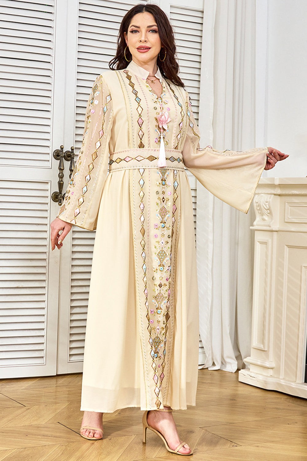 Robe caftan imprimée à col montant abricot