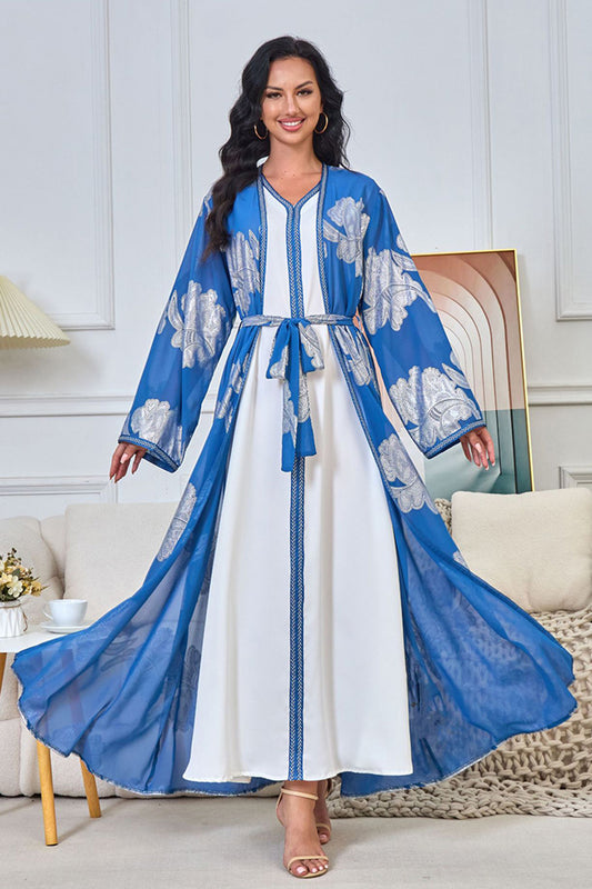 Robe caftan bleue à imprimé floral et col en V