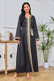 Robe caftan brodée noire à col en V