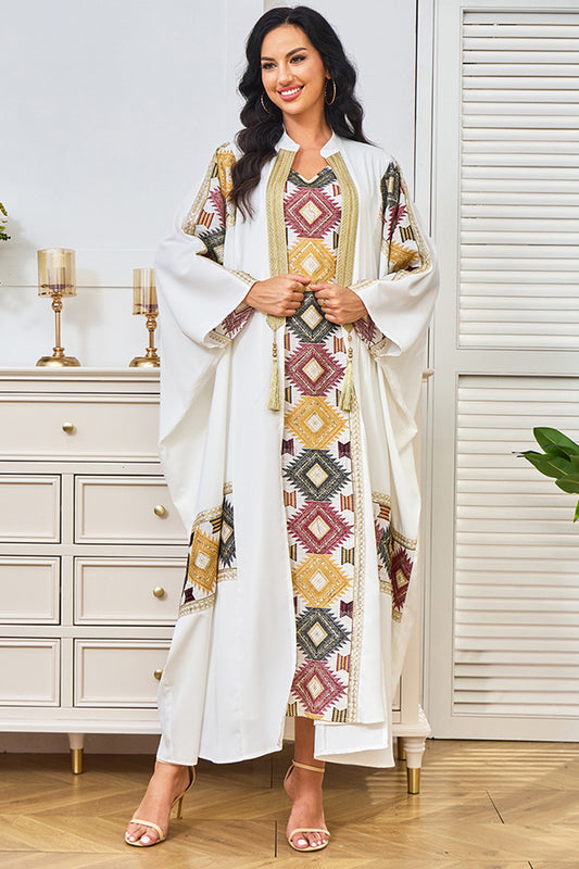 Robe caftan blanche brodée
