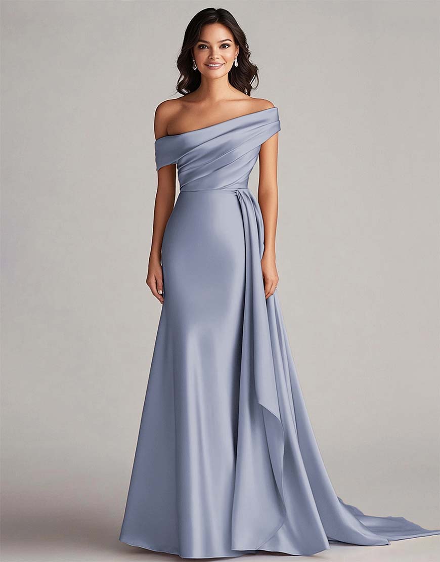 Robe de promenade longue, plissée, à une épaule, en style sirène de bleu marine foncé avec train chapelle élégant