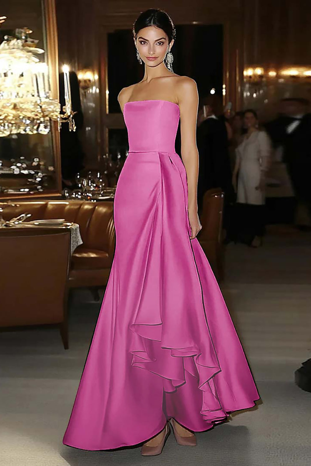 Robe de gala bustier en satin rose fourreau
