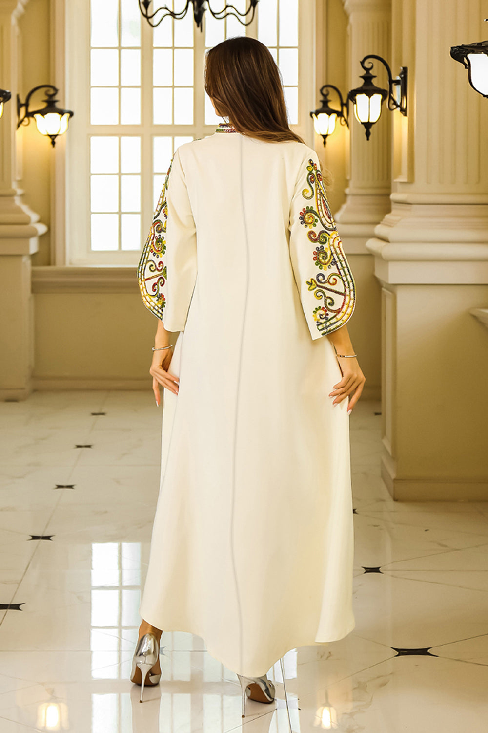 Robe Caftan Satin Noire élégante