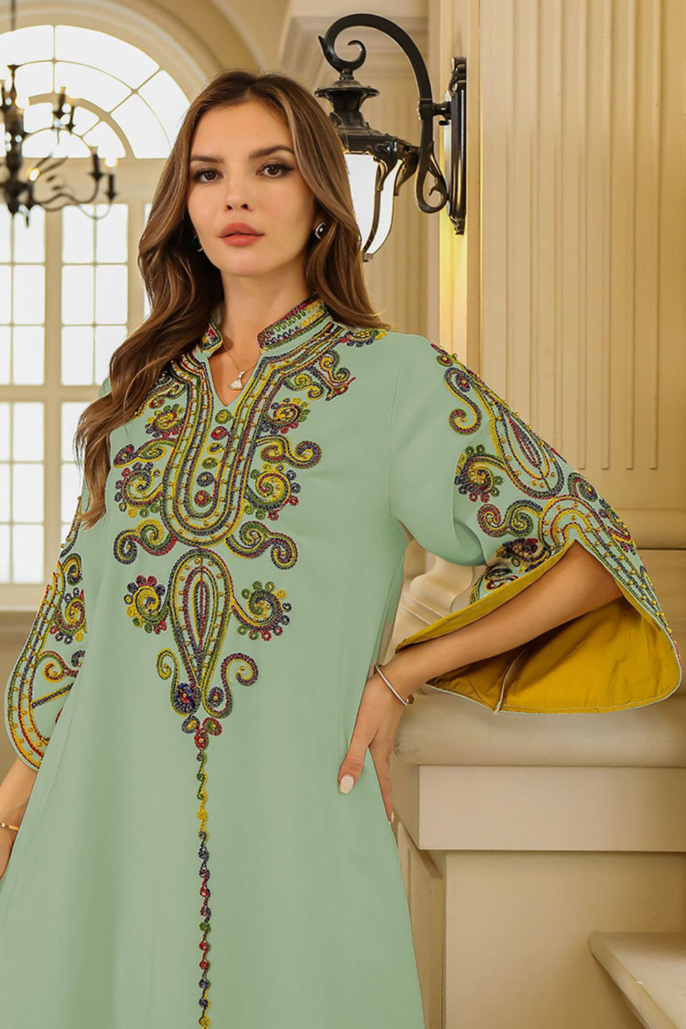 Robe Caftan Satin Noire élégante