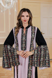 Robe caftan élégante brodée noire et rose