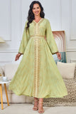 Robe caftan Verte brodée à col en V