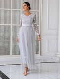 Robe de mère en tulle gris à col en V