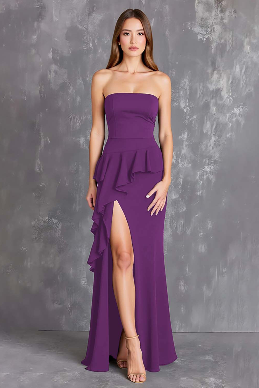 Robe longue formelle à volants sans bretelles noire avec fente