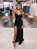 Robe de bal de fin d'année en satin avec fente