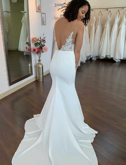 Robe de mariée sexy Boho plongeante à dos nu en dentelle avec appliques