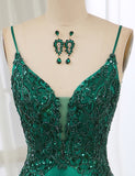 Robe longue de bal de fin d'année en sirène vert foncé avec fente