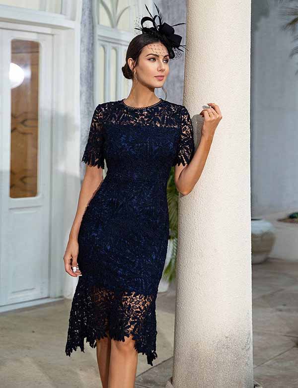 Robe sirène en dentelle marine pour la mère de la mariée